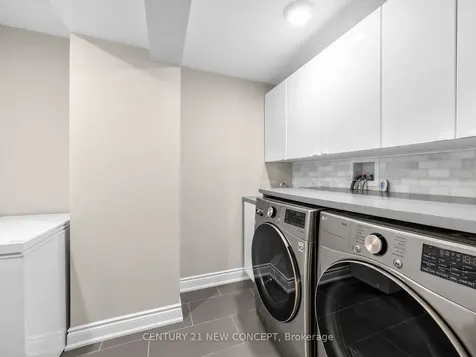 464 Dymott Avenue Milton ON L9T 7V1