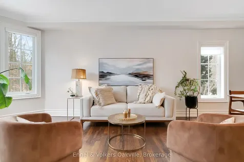 493 Berkley Court Oakville ON L6H 6Y9