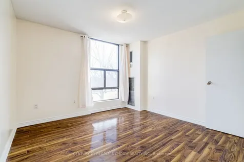 4 Kings Cross Road Brampton ON L6T 3X8