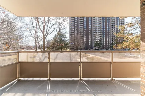 4 Kings Cross Road Brampton ON L6T 3X8