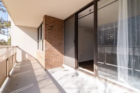 4 Kings Cross Road Brampton ON L6T 3X8