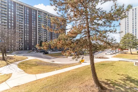4 Kings Cross Road Brampton ON L6T 3X8