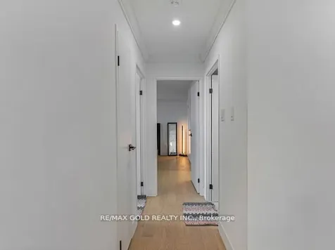 3700 Kaneff Crescent Mississauga ON L5A 4B8