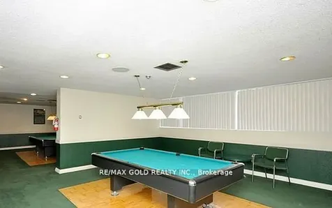3700 Kaneff Crescent Mississauga ON L5A 4B8