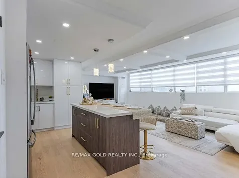 3700 Kaneff Crescent Mississauga ON L5A 4B8