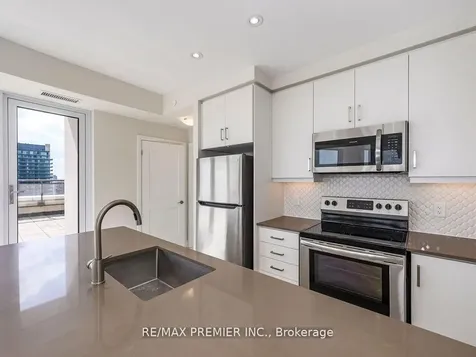 15 Lynch Street Brampton ON L6W 0C7