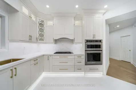 18 Dawes Road Brampton ON L6X 0R9