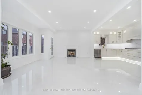 18 Dawes Road Brampton ON L6X 0R9