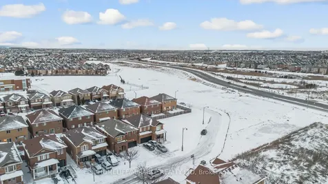 18 Dawes Road Brampton ON L6X 0R9