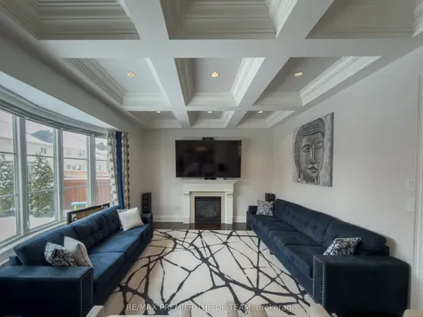 4 John Carroll Drive Brampton ON L6P 4K5