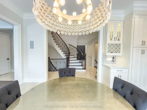 4 John Carroll Drive Brampton ON L6P 4K5