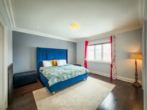 4 John Carroll Drive Brampton ON L6P 4K5