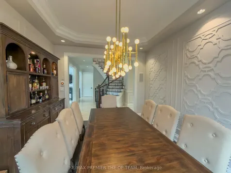 4 John Carroll Drive Brampton ON L6P 4K5