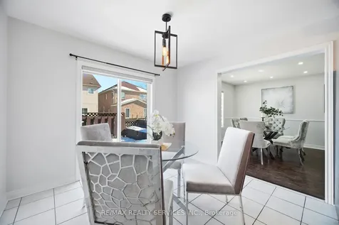 23 Wandering Trail Drive Brampton ON L7A 1T5