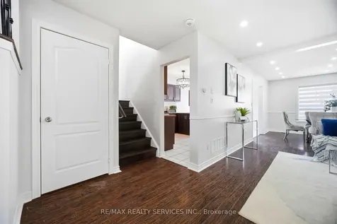 23 Wandering Trail Drive Brampton ON L7A 1T5