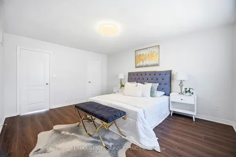 23 Wandering Trail Drive Brampton ON L7A 1T5