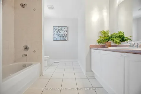 23 Wandering Trail Drive Brampton ON L7A 1T5