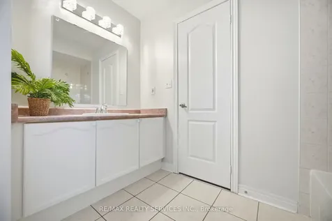 23 Wandering Trail Drive Brampton ON L7A 1T5