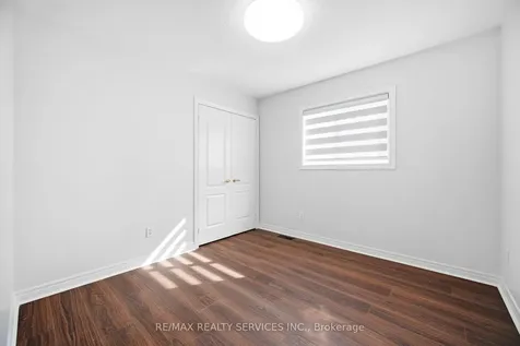 23 Wandering Trail Drive Brampton ON L7A 1T5