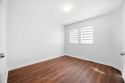 23 Wandering Trail Drive Brampton ON L7A 1T5