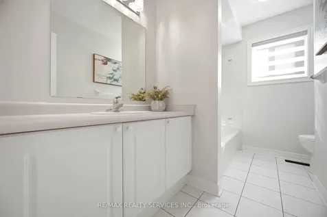 23 Wandering Trail Drive Brampton ON L7A 1T5