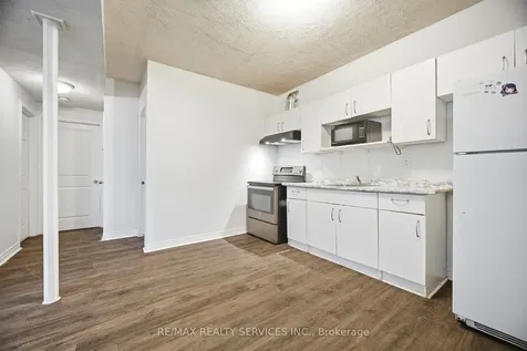 23 Wandering Trail Drive Brampton ON L7A 1T5