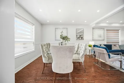 23 Wandering Trail Drive Brampton ON L7A 1T5