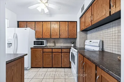151 La Rose Avenue Toronto ON M9P 1B3