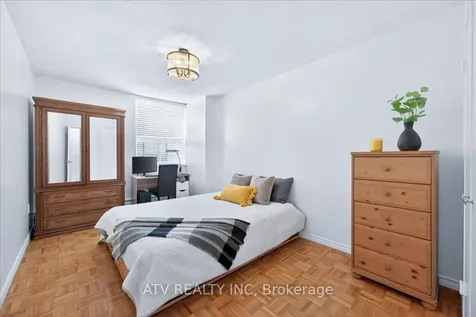 151 La Rose Avenue Toronto ON M9P 1B3