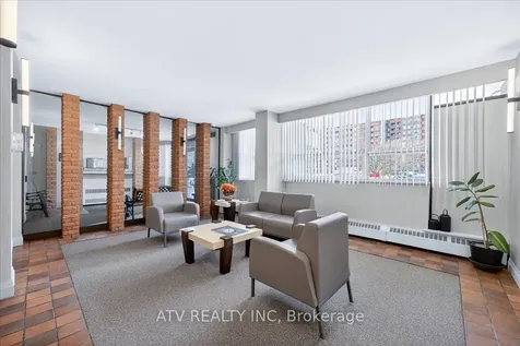 151 La Rose Avenue Toronto ON M9P 1B3