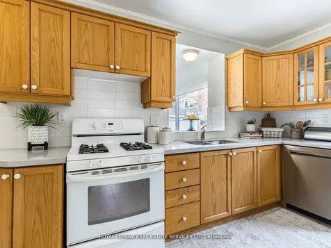 32 Wellington Street E Brampton ON L6W 1Y4