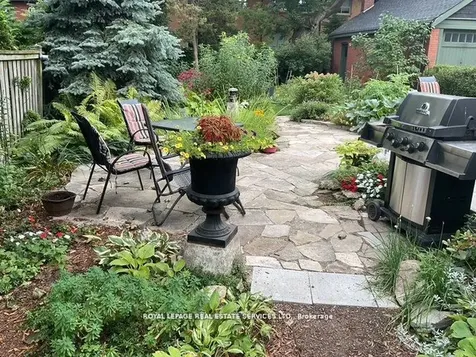 32 Wellington Street E Brampton ON L6W 1Y4