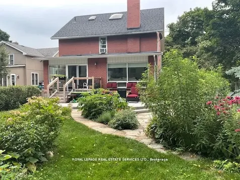 32 Wellington Street E Brampton ON L6W 1Y4