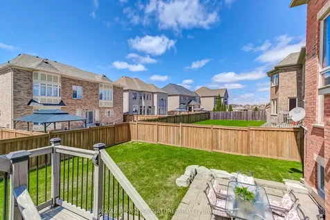 18 Flanders Road Brampton ON L6X 0W4