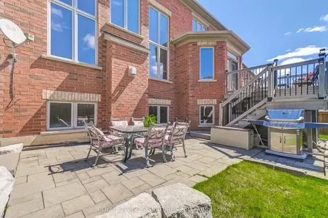 18 Flanders Road Brampton ON L6X 0W4