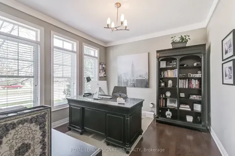 18 Flanders Road Brampton ON L6X 0W4