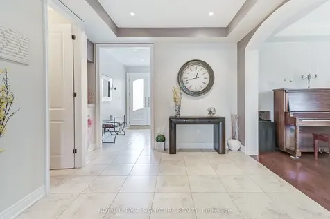 18 Flanders Road Brampton ON L6X 0W4