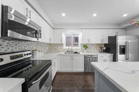 19 Jaffa Drive Brampton ON L6S 4C7