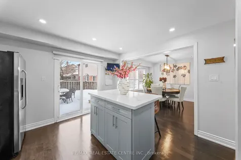 19 Jaffa Drive Brampton ON L6S 4C7