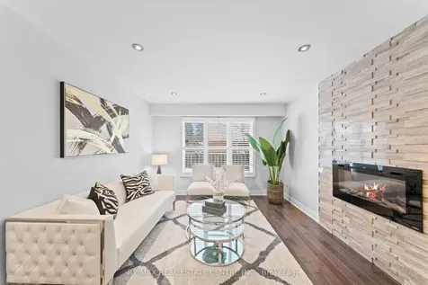 19 Jaffa Drive Brampton ON L6S 4C7