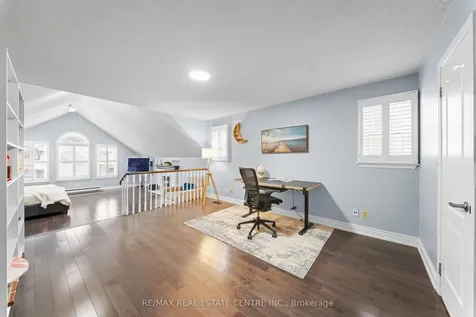 19 Jaffa Drive Brampton ON L6S 4C7