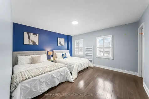 19 Jaffa Drive Brampton ON L6S 4C7