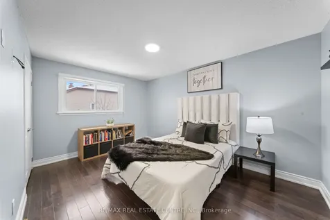 19 Jaffa Drive Brampton ON L6S 4C7