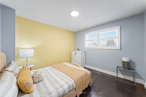 19 Jaffa Drive Brampton ON L6S 4C7