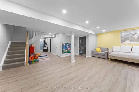 19 Jaffa Drive Brampton ON L6S 4C7