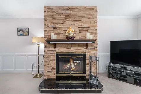 6 Howard Court Brampton ON L6Z 3B4