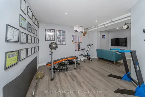 6 Howard Court Brampton ON L6Z 3B4