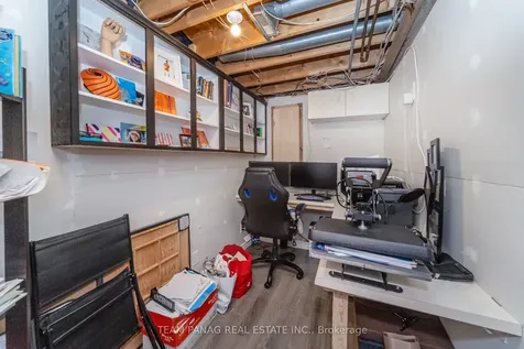 6 Howard Court Brampton ON L6Z 3B4