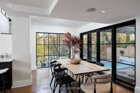 35 Baby Point Crescent Toronto ON M6S 2B7