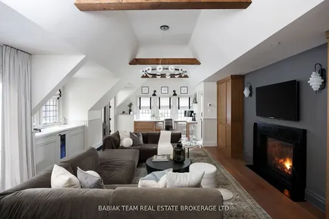 35 Baby Point Crescent Toronto ON M6S 2B7
